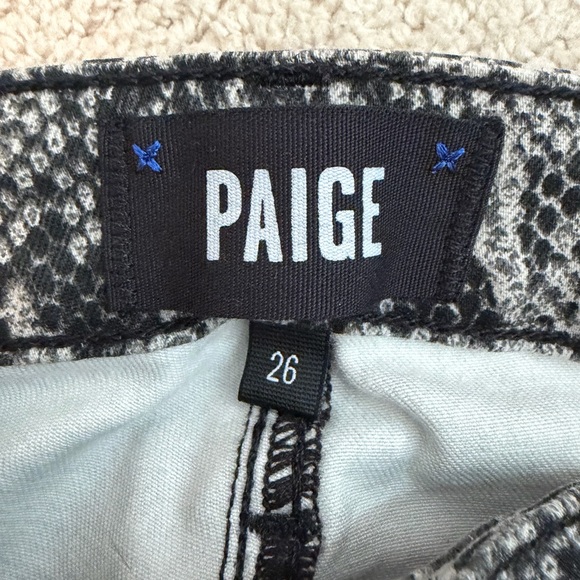 Paige NWT Hoxton Slim Snakeskin Pants Jeans Raw Hem Women’s Size 26 Gray Roccia - Picture 7 of 12